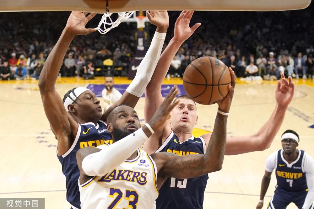 赛后新闻发 赛后新闻发